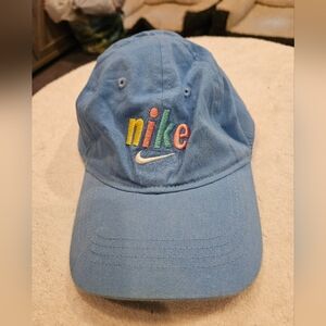 NIKE BASEBALL CAP